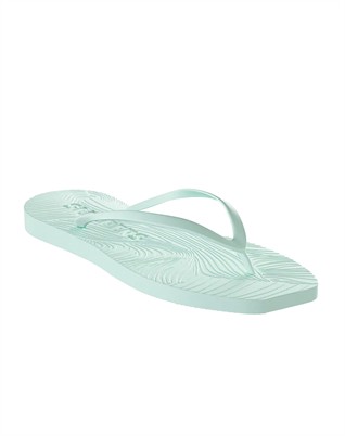 Tapered Flip Flops
